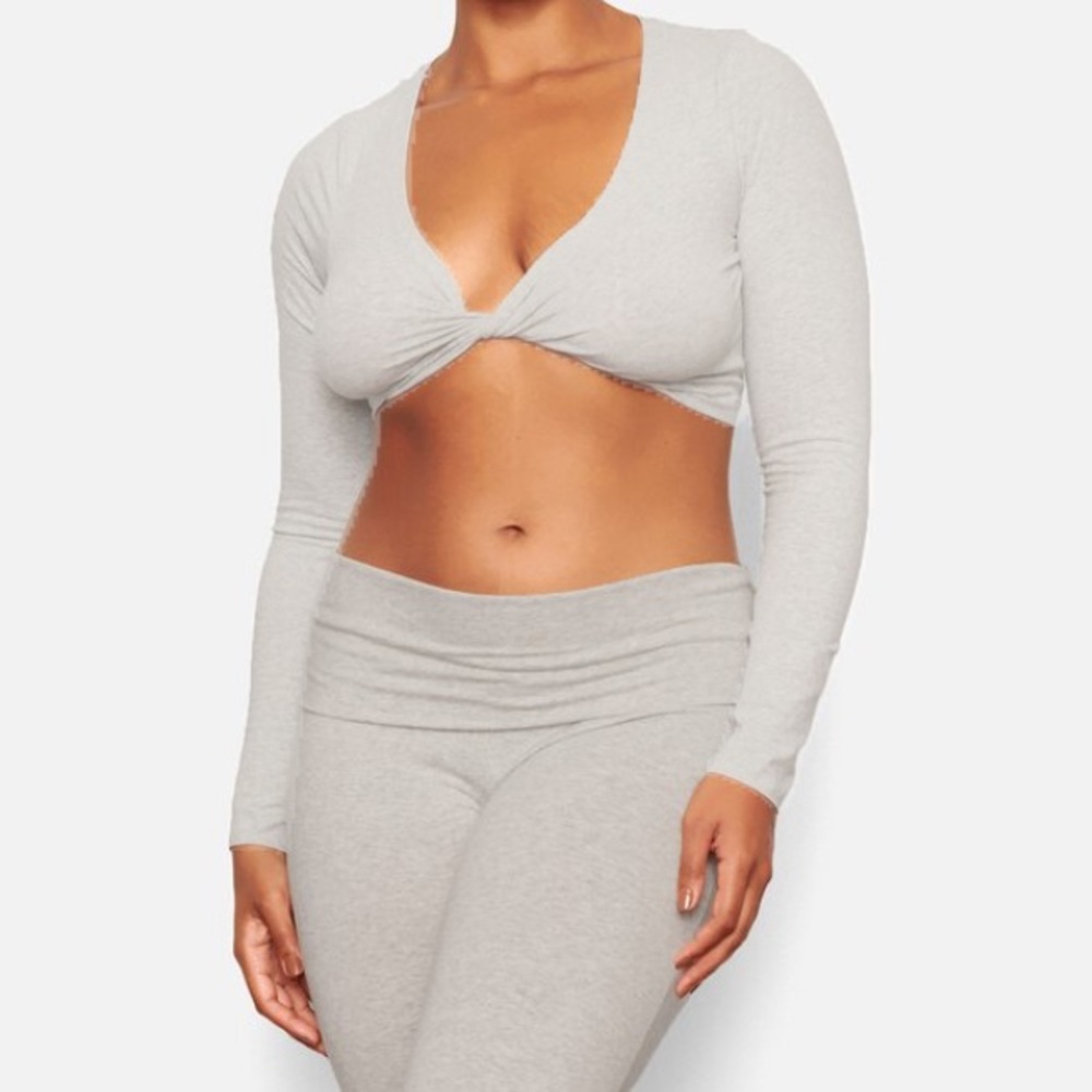 SKIMS TWIST LONG SLEEVE TOP